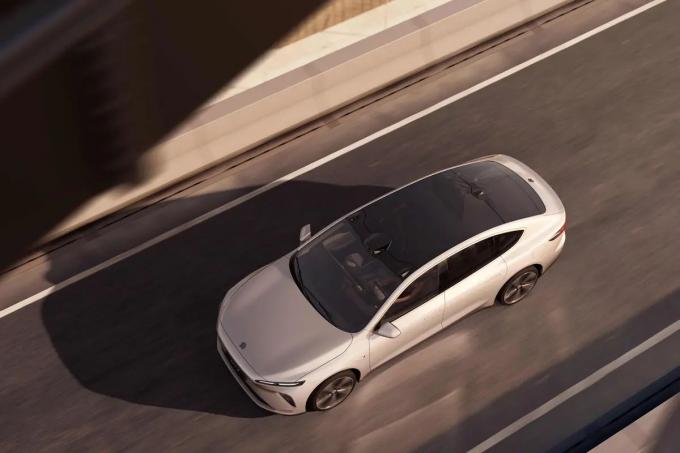 Nio Et7 Vier deuren en vijf zitplaatsen 1